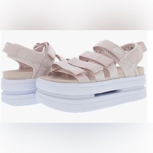 NEW NIKE ICONIC CLASSIC SANDALS SZ 5